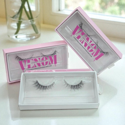 BRAT - Flirty Wispy False Eyelashes: Playful Everyday Glam Lashes